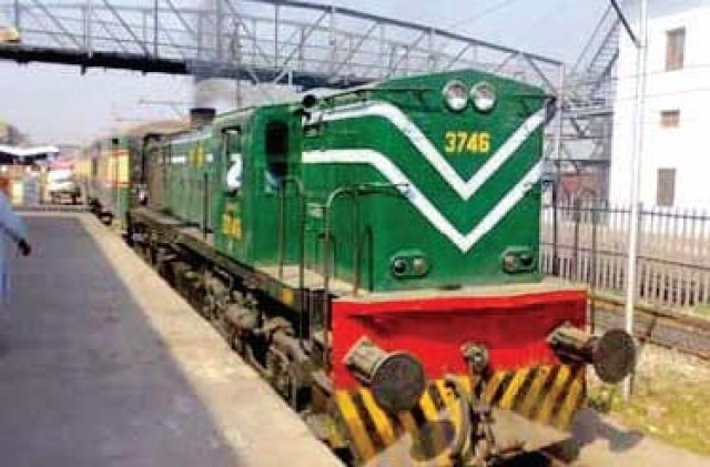 Govt unveils sweeping rail reforms