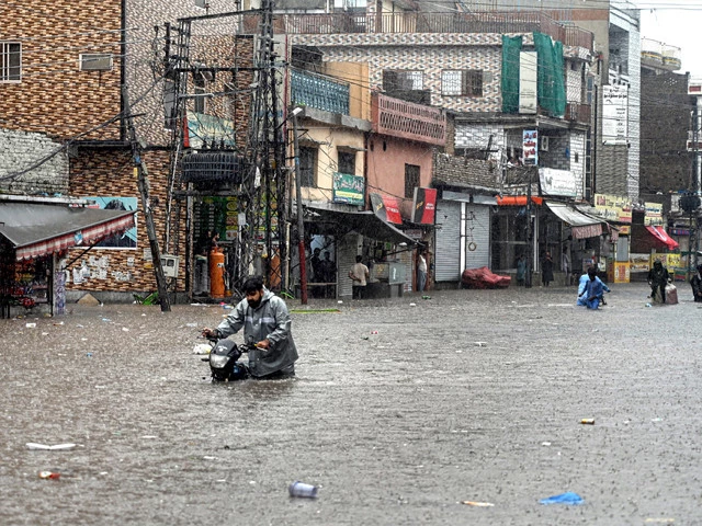 Torrential downpour hits twin cities