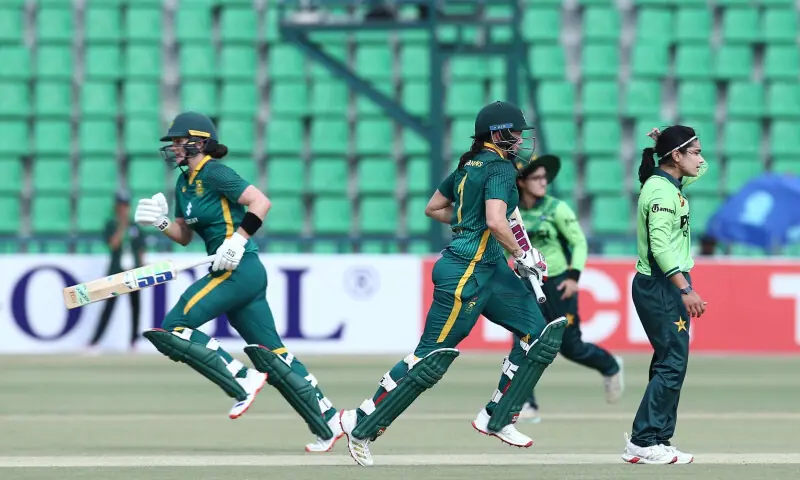 Pakistan get close but fail to finish 313-run South Africa chase in pre-World Cup ODI encounter